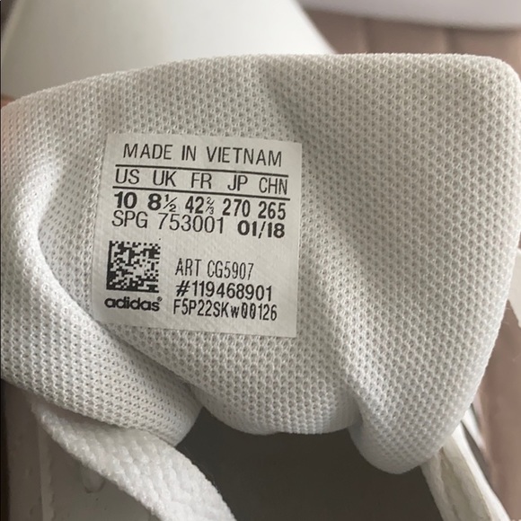 Adidas sneakers - Picture 3 of 3